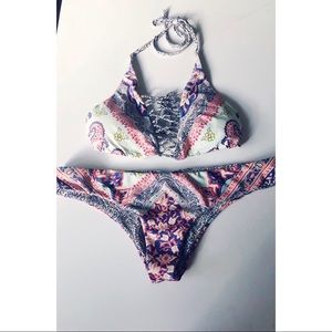 Women’s billabong cheeky bikini